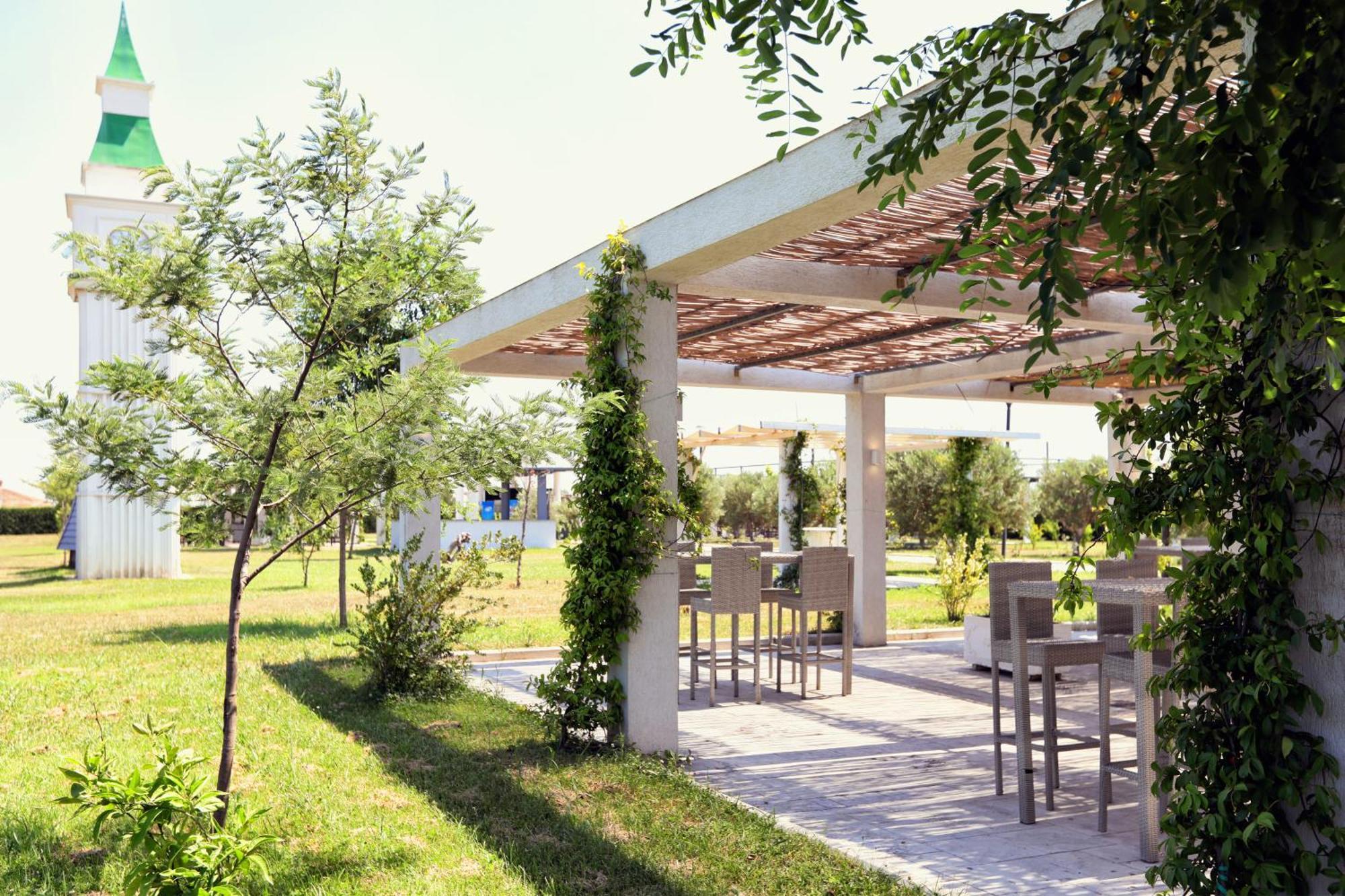 Velipoja Grand Europa Resort, Affiliated By Melia מראה חיצוני תמונה